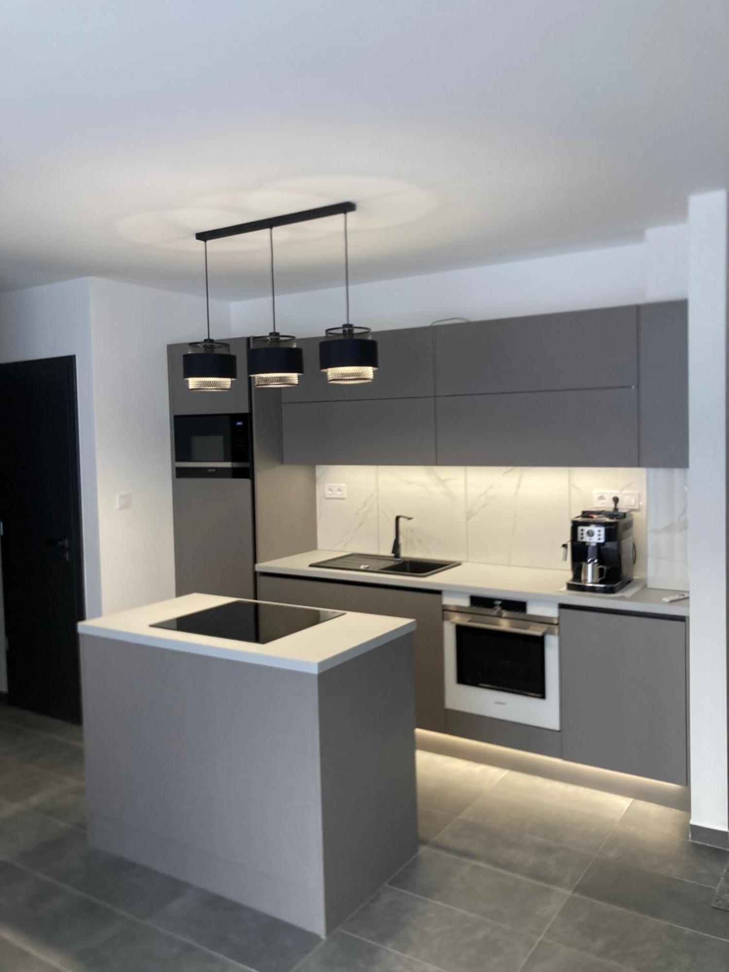 Swiss Star Apartment Mosonmagyaróvár Εξωτερικό φωτογραφία